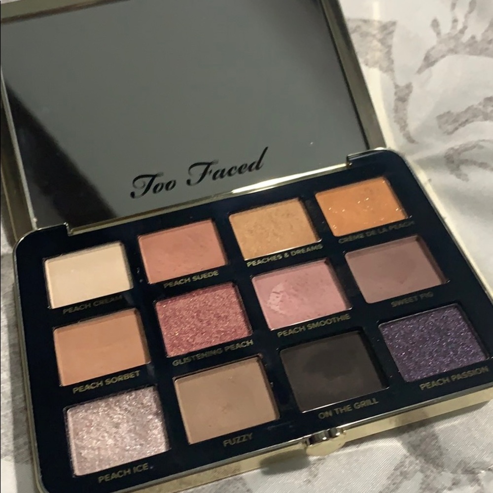 Too faced eyeshadow palette